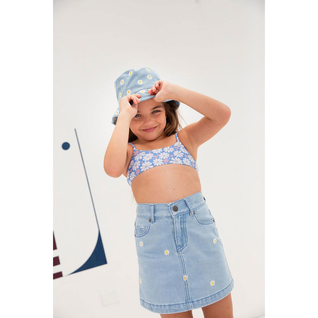 Hundred Pieces Embroidered Flower Stonewashed Denim Skirt