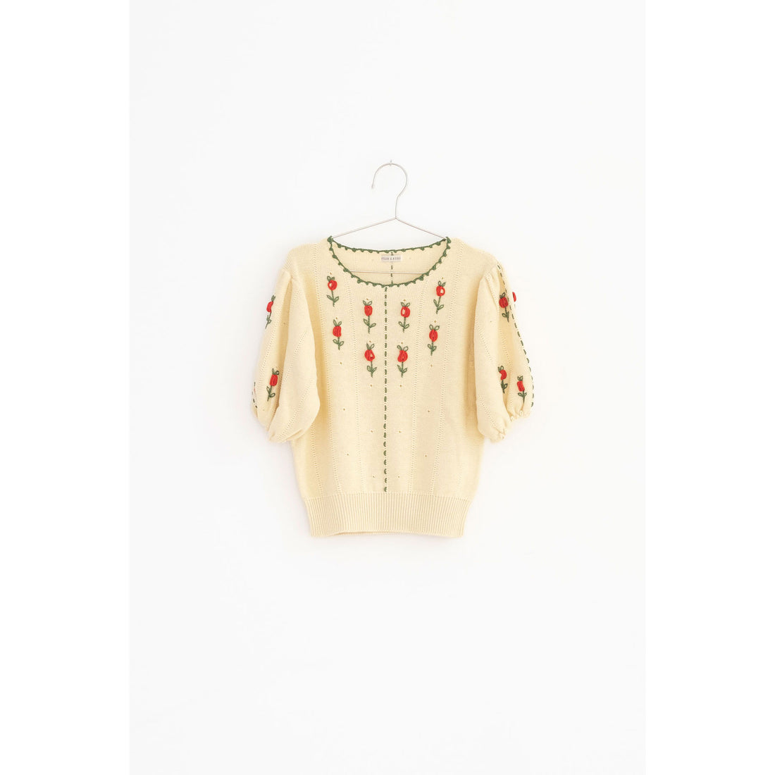 Fish and Kids Butter Flowers Balloon Sleeve Top