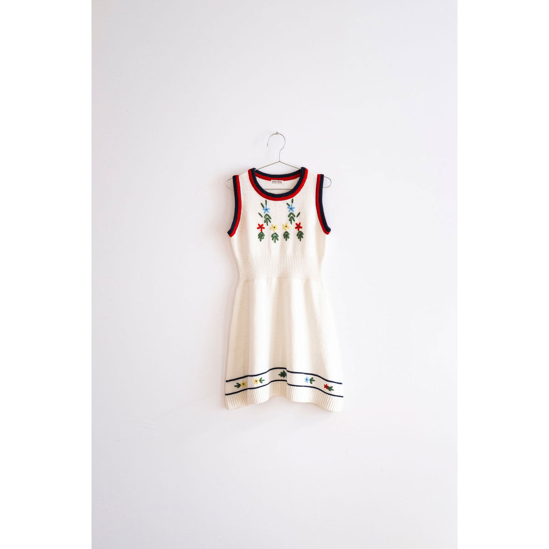 Fish and Kids Sleeveless Flowers Dress