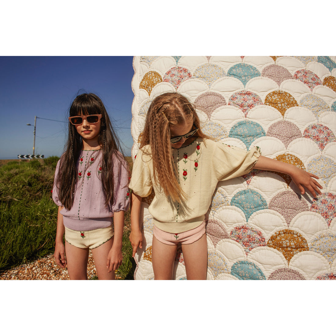 Fish and Kids Butter Flowers Balloon Sleeve Top