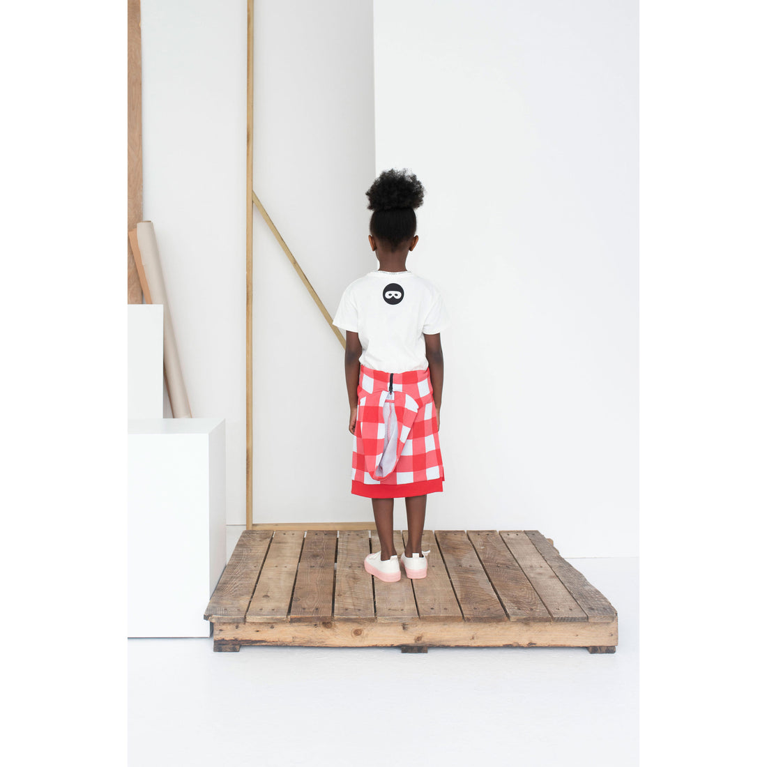 Beau Loves White All you Need Rib Collar Tee