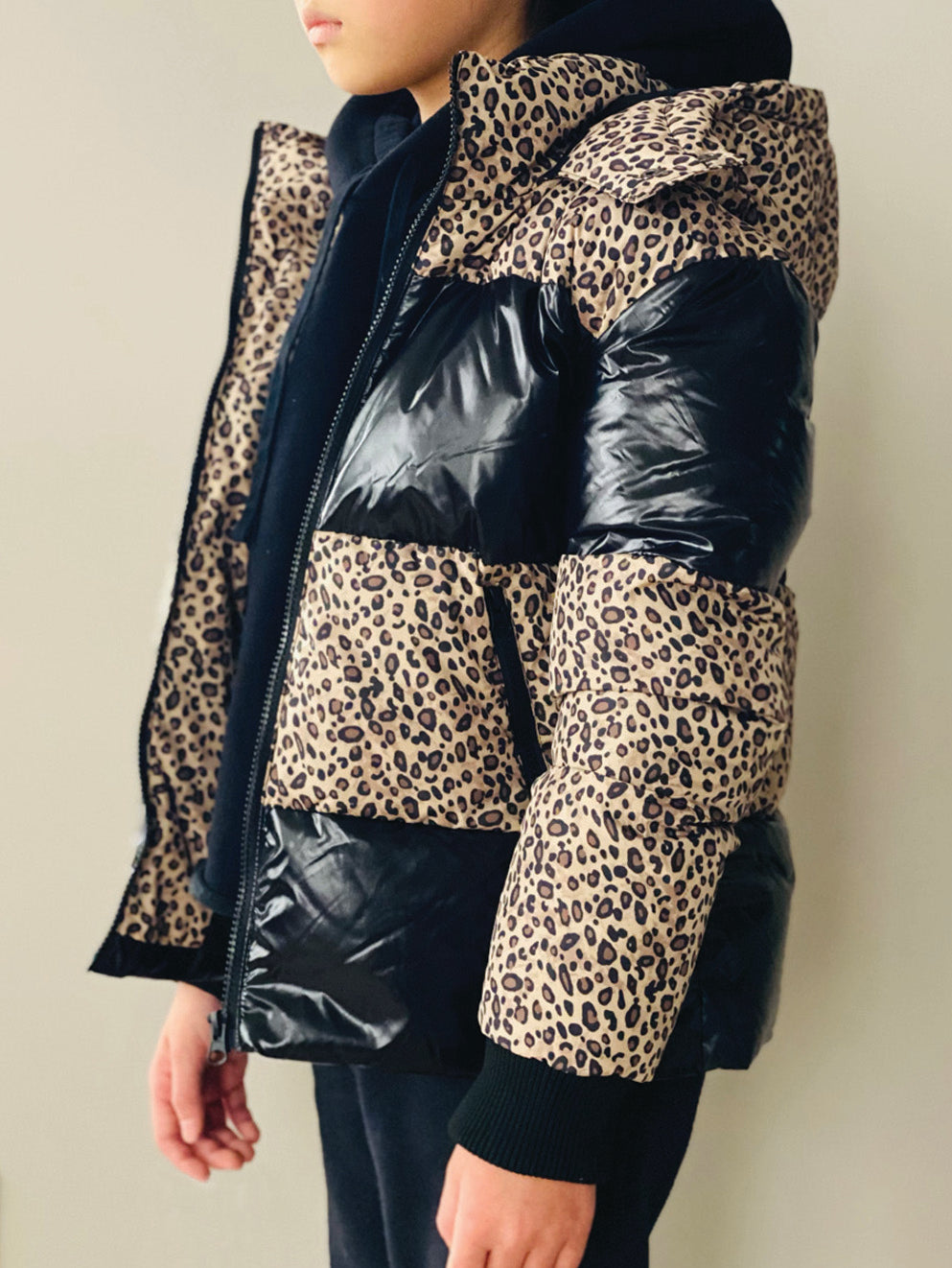 Vierra Rose Shiny Black & Leopard Vida Fun Jacket