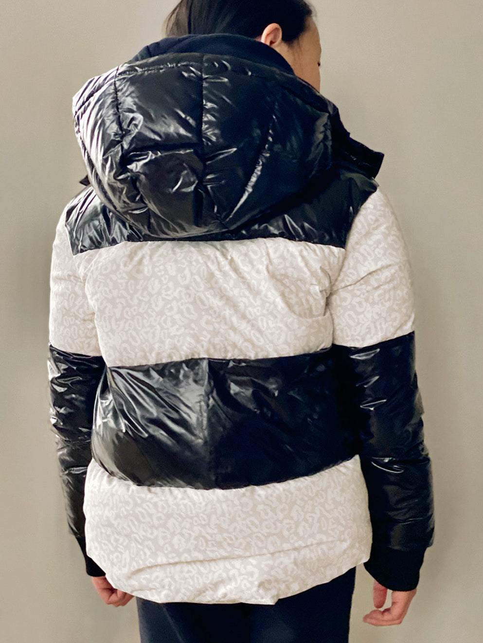 Vierra Rose Shiny Black & Snow Leopard Vida Fun Jacket