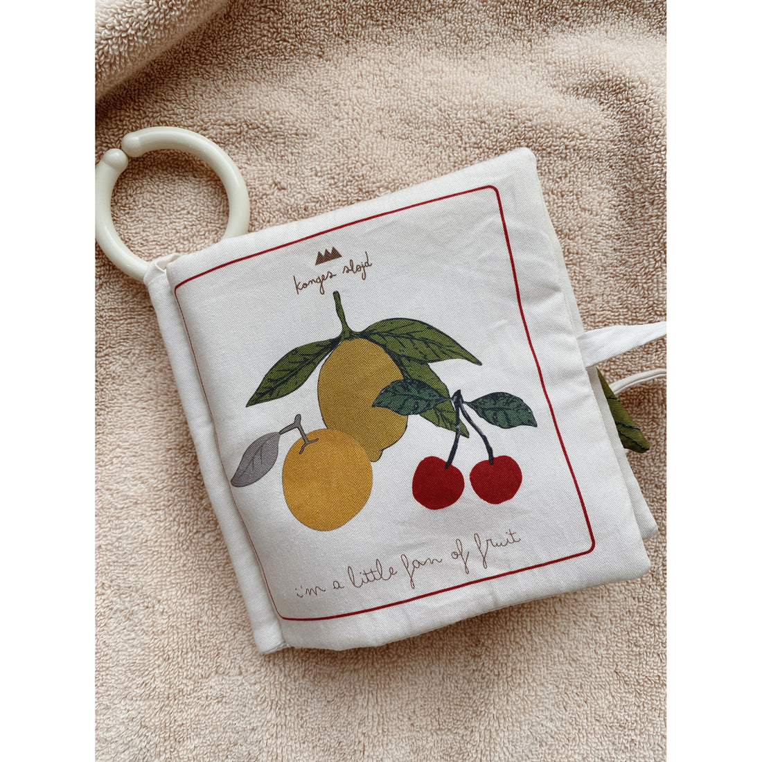 Konges Slojd Fruit Fruit Fabric Book