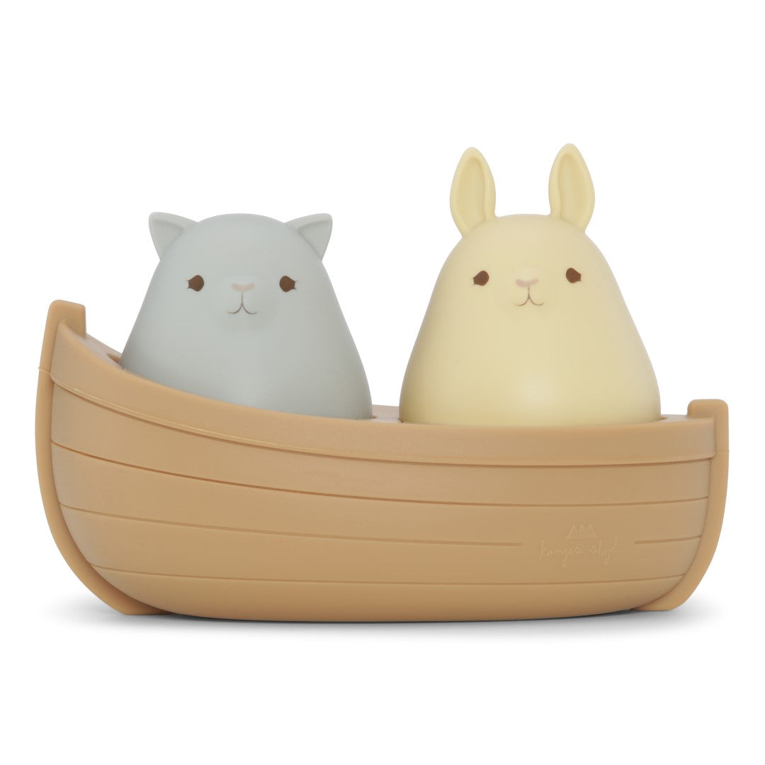 Konges Slojd Fudge Silicone Boat Toys