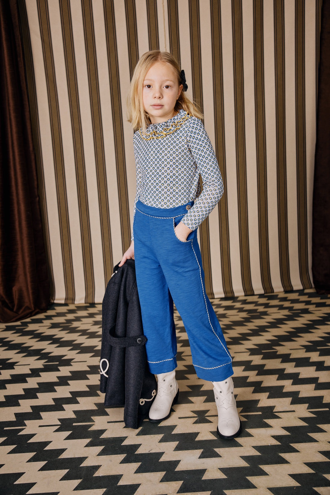 Misha and Puff Sweetheart Shirt  - Blueberry Flower Dot Print