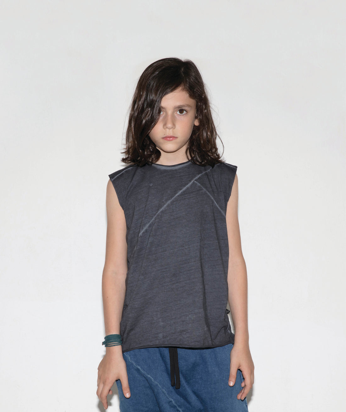 NUNUNU Dyed Graphite Diagonal Sleeveless T-shirt