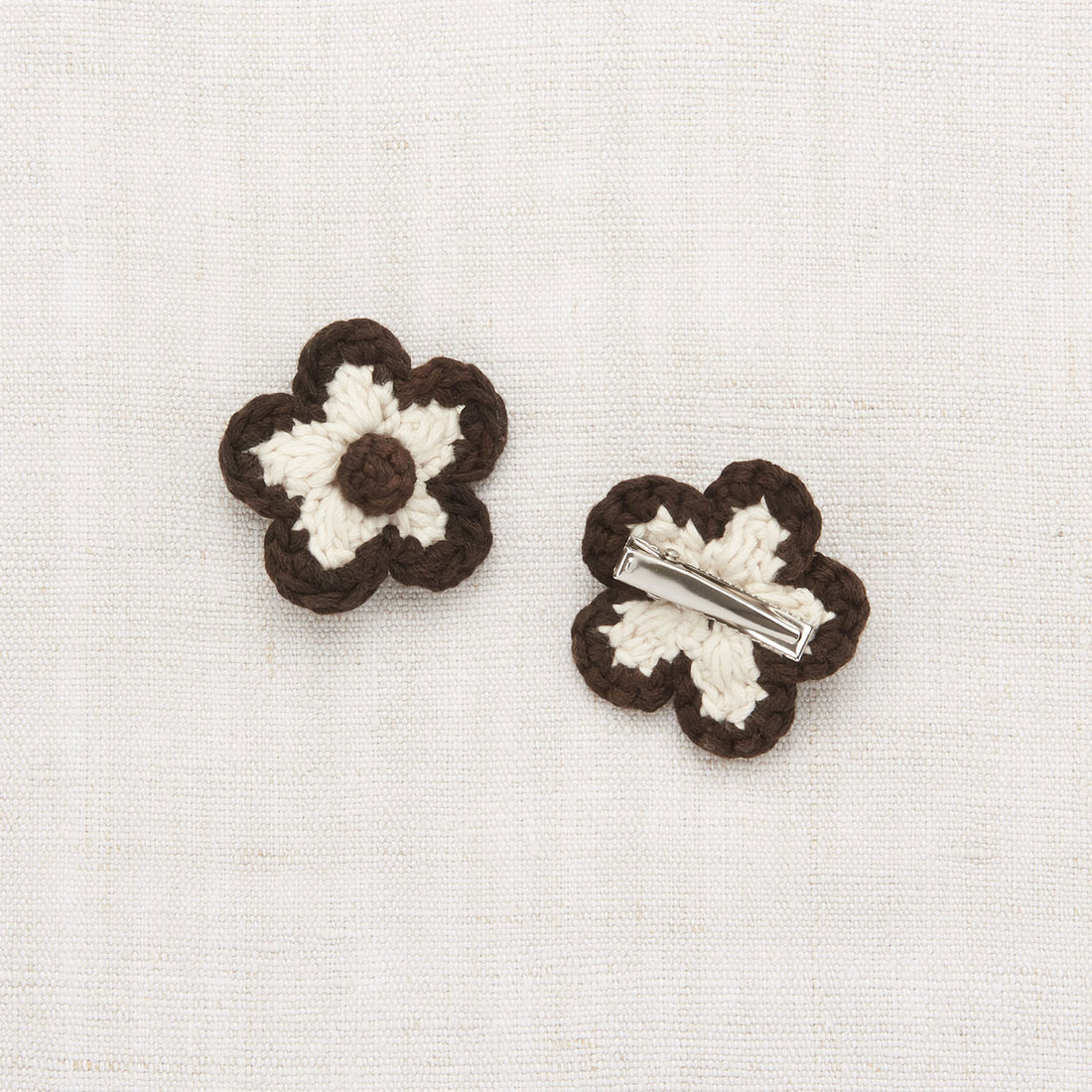 Misha and Puff Bark Medium Flower Clip Set