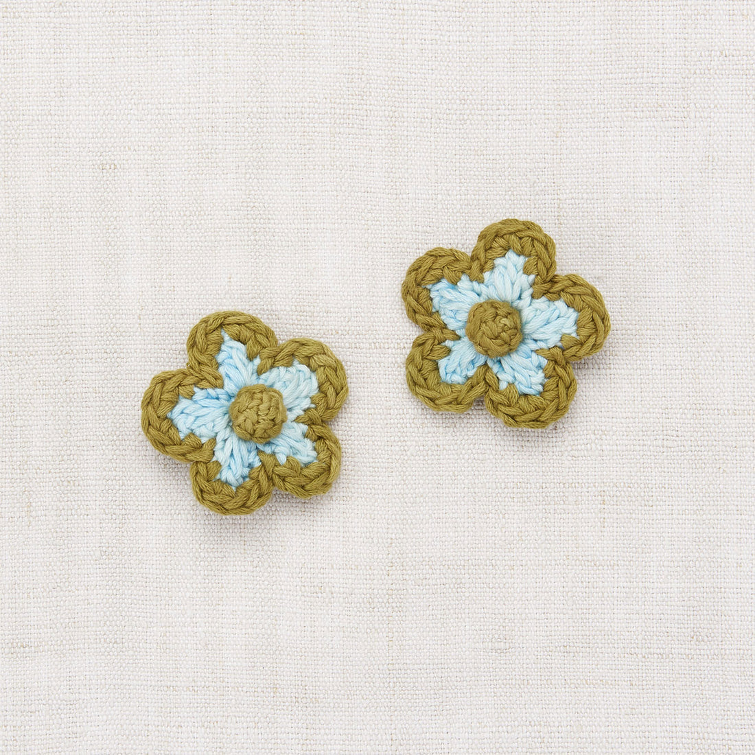 Misha and Puff Tarragon Medium Flower Clip Set