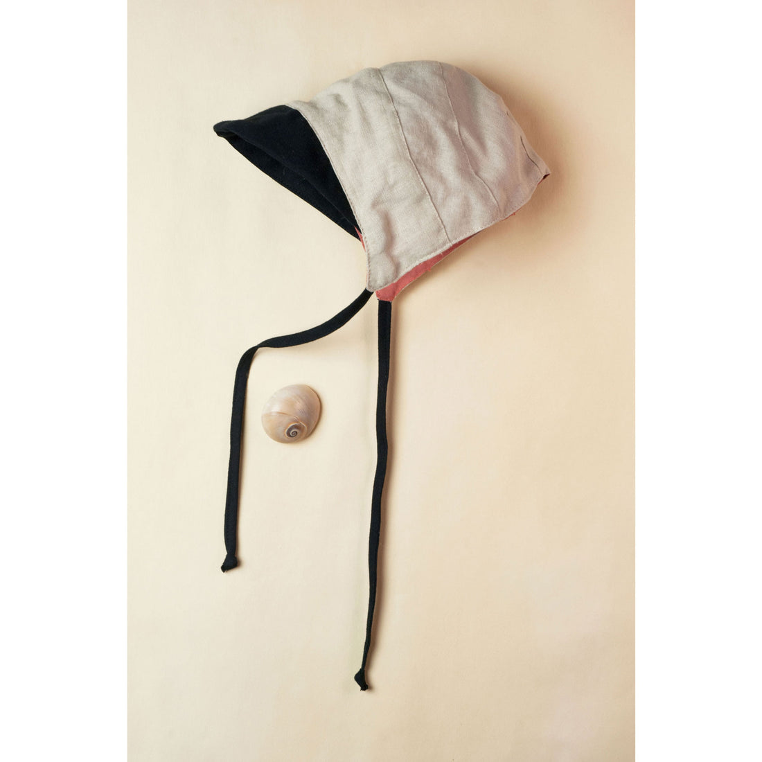 Popelin Beige Peaked Bonnet