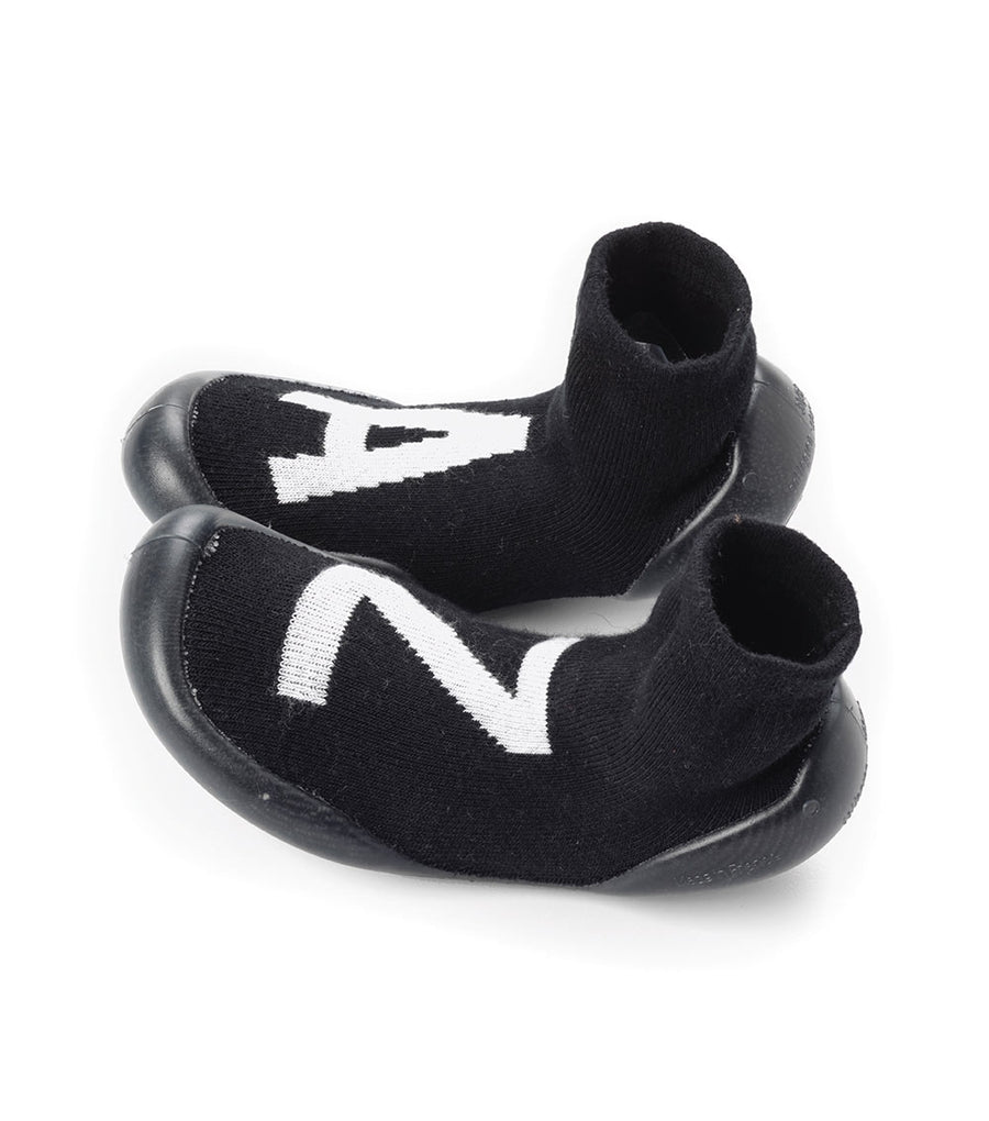 NUNUNU Black Letters Collegien Slippers