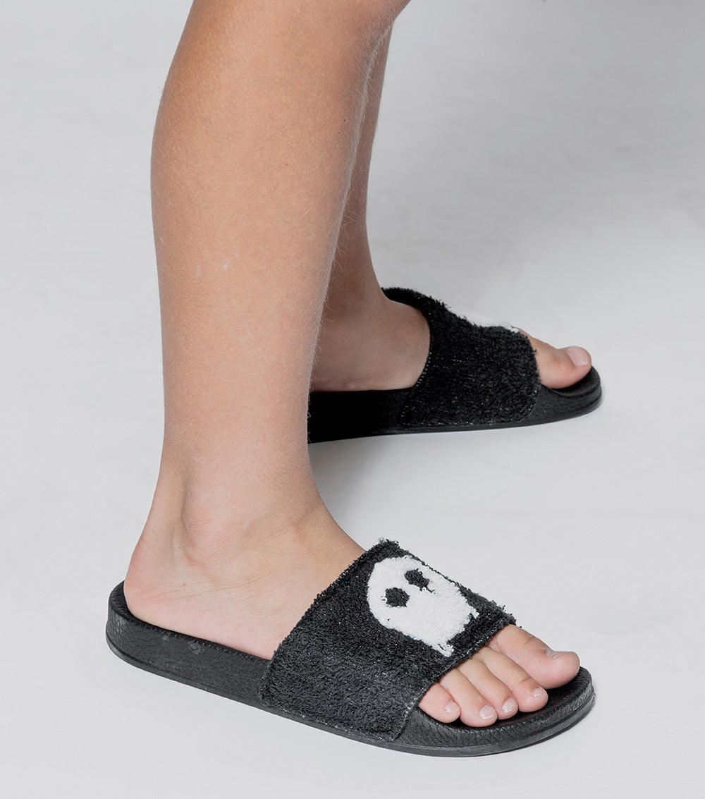 NUNUNU Black Melting Mask Fuzzy Slides