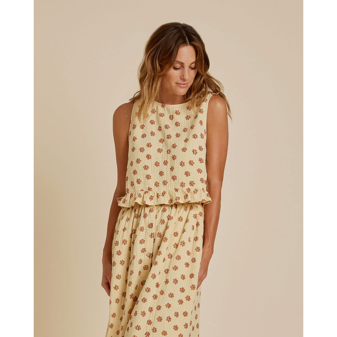 Rylee and Cru Lemon Daisies Oceanside Top