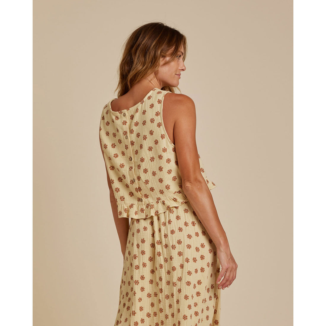 Rylee and Cru Lemon Daisies Oceanside Top