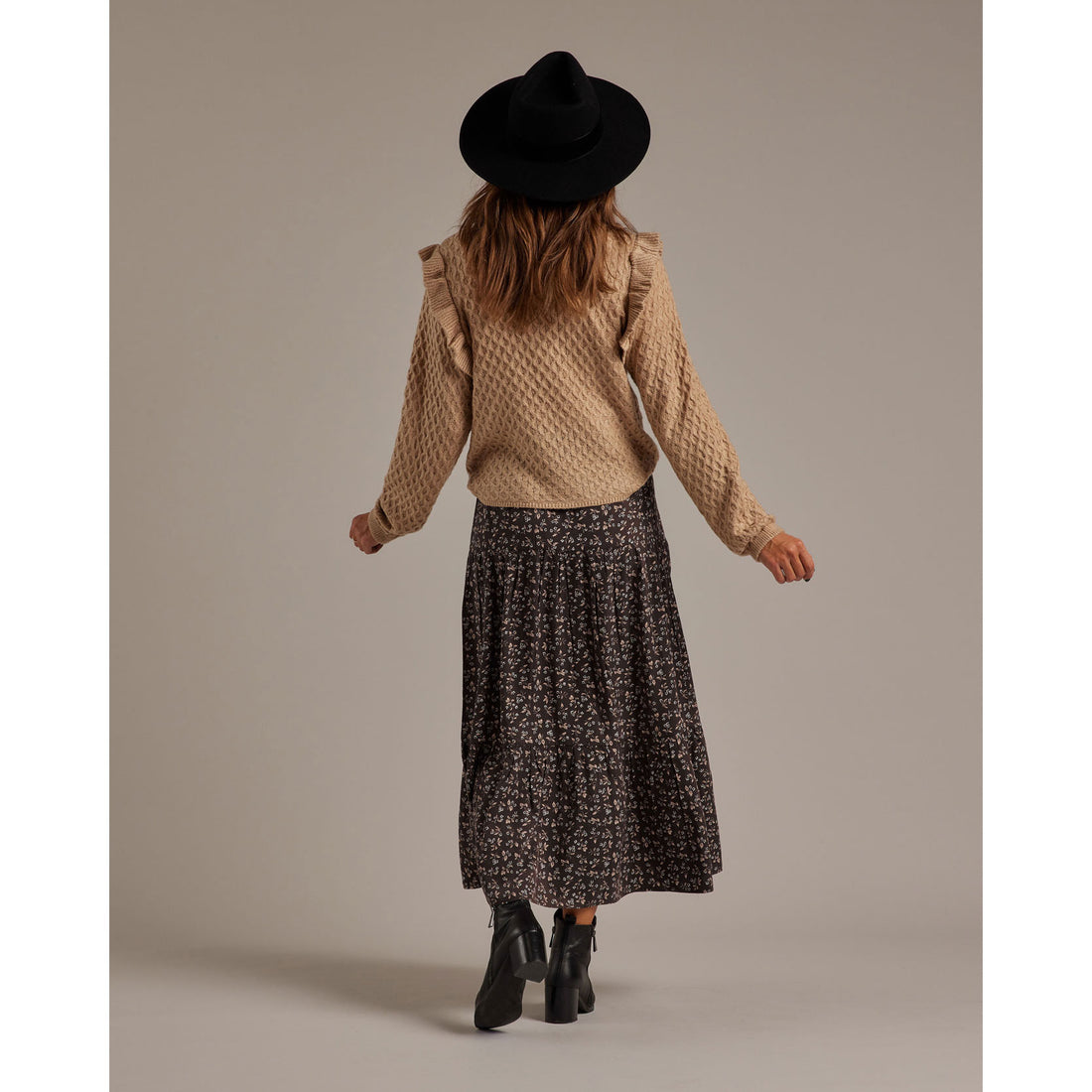 Rylee and Cru Women La Reina Sweater | Putty