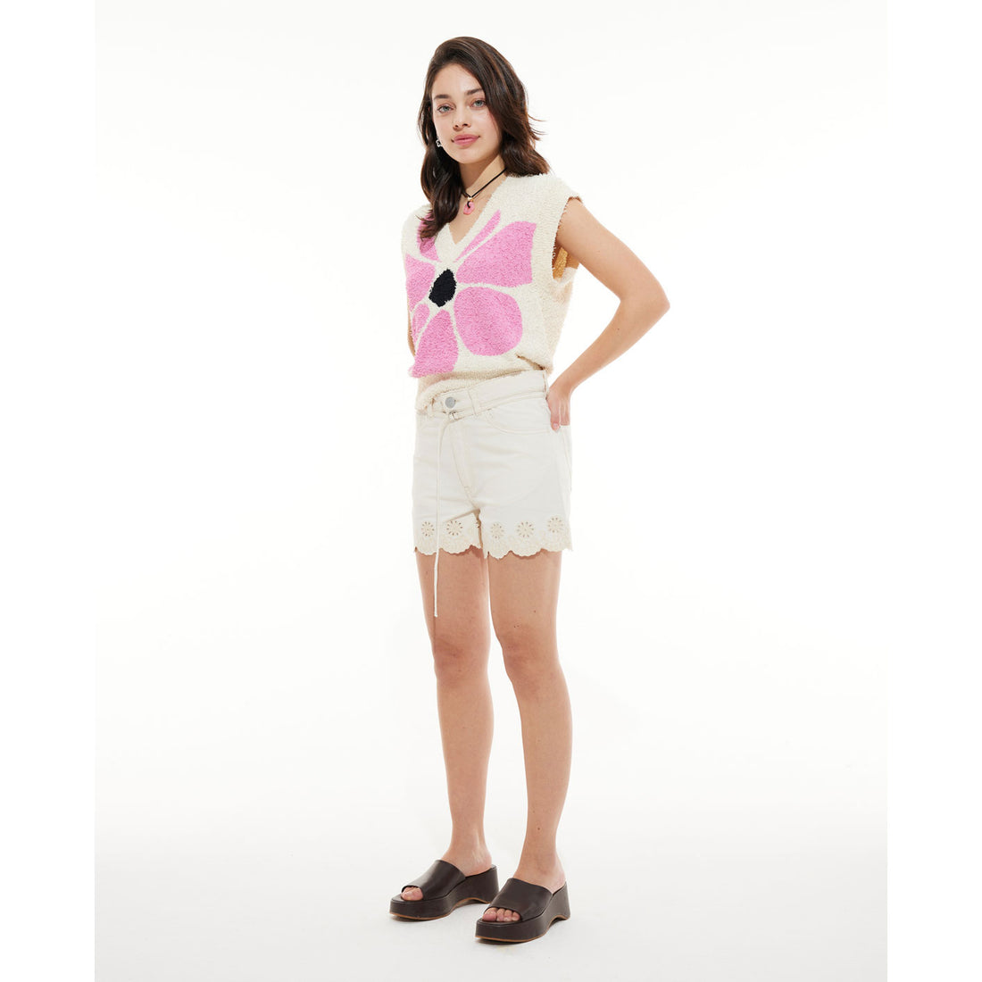 Les Coyotes De Paris Flower Knitted Sleeveless Flower Jacquard