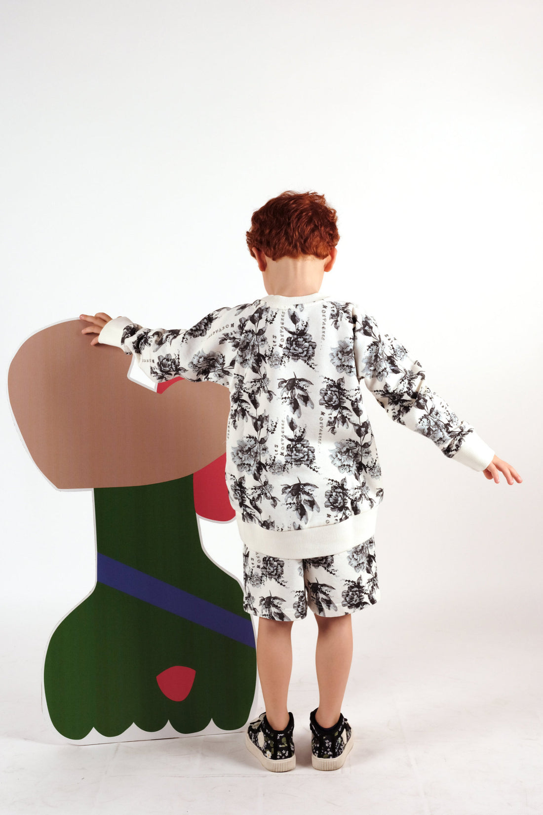 Wolf and Rita Flowers Cru Bernardo Sweatshirt