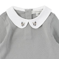 Bene Bene tees Bene Bene Grayish Green Wheatflower Stitch Tee