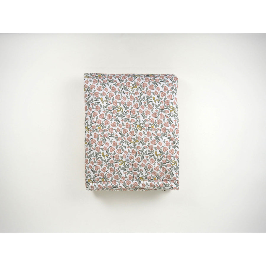 Garbo and Friends Floral Vines Filled Blanket