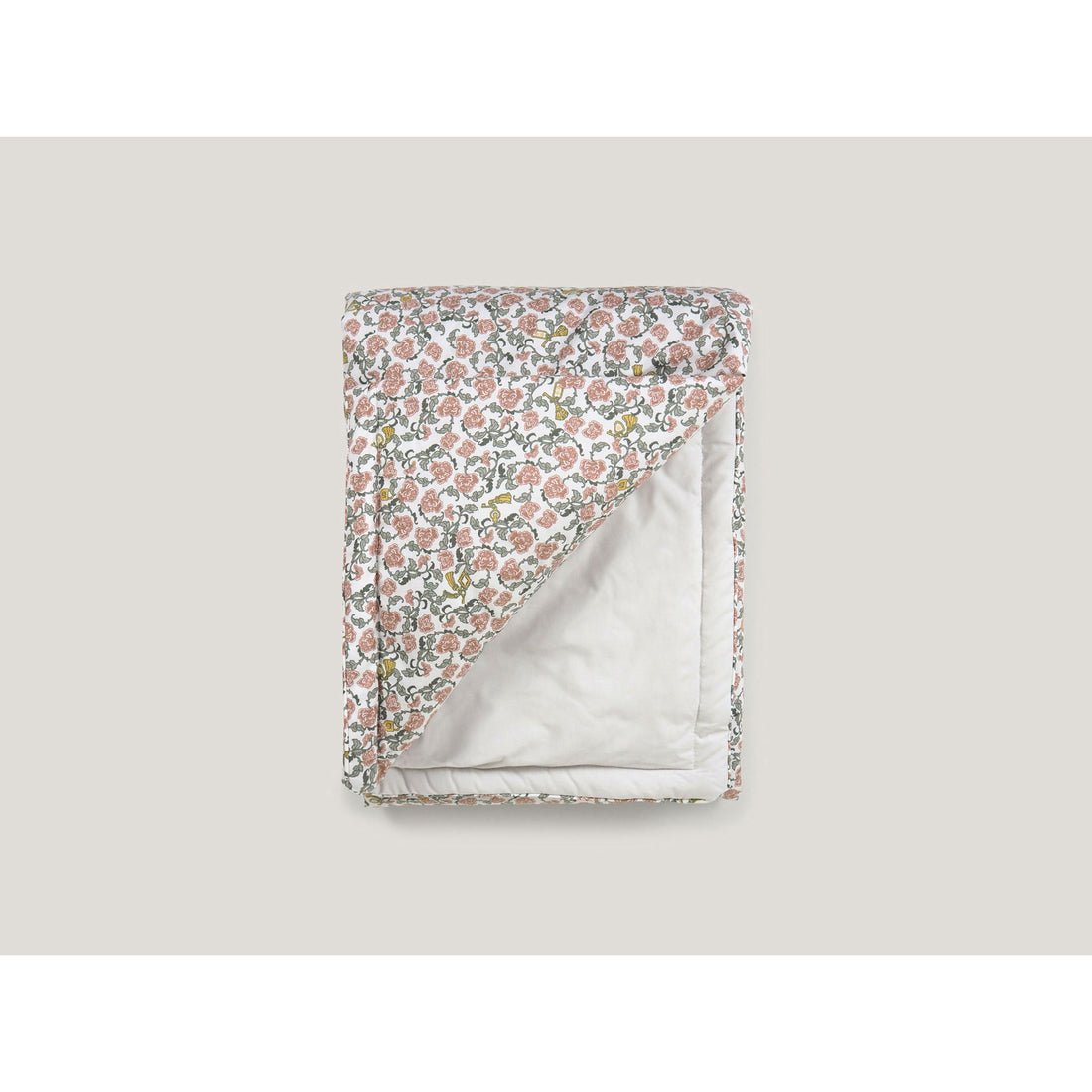 Garbo and Friends Floral Vines Filled Blanket