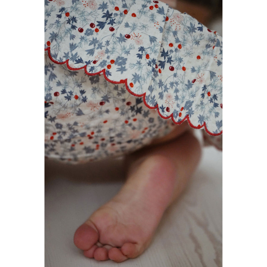 Konges Slojd bottoms Konges Slojd Rose Hip Blue Bitsy Frill Bloomers