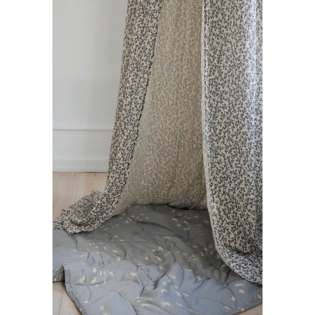 Konges Slojd home OS Konges Slojd Espalier Bed Canopy Print