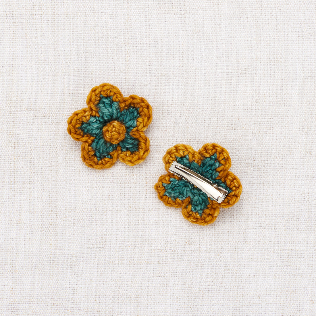 Misha and Puff Medium Flower Clip Set - Peacock