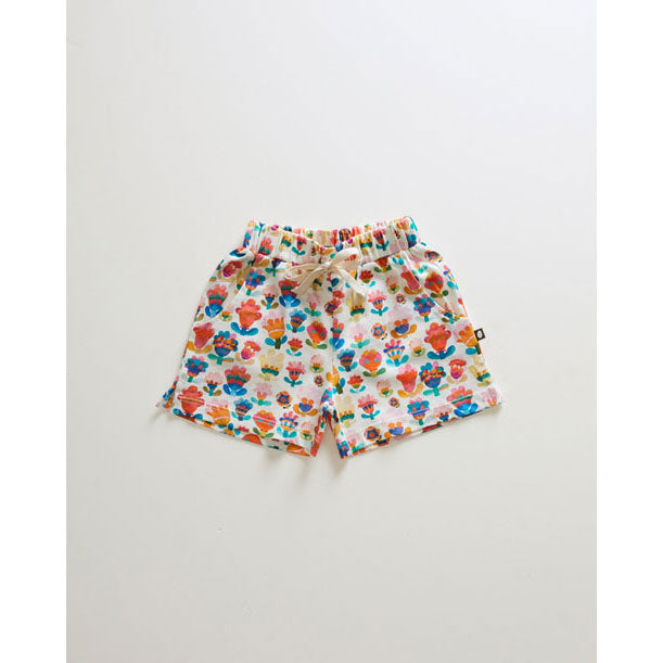 Oeuf bottoms Oeuf Play Shorts - Gardenia/Large Flower