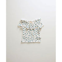 Oeuf tees Oeuf Ruffle Collar Tee - Gardenia/Clover Print