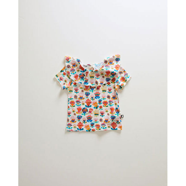 Oeuf tees Oeuf Ruffle Collar Tee - Gardenia/Large Flower ruffle