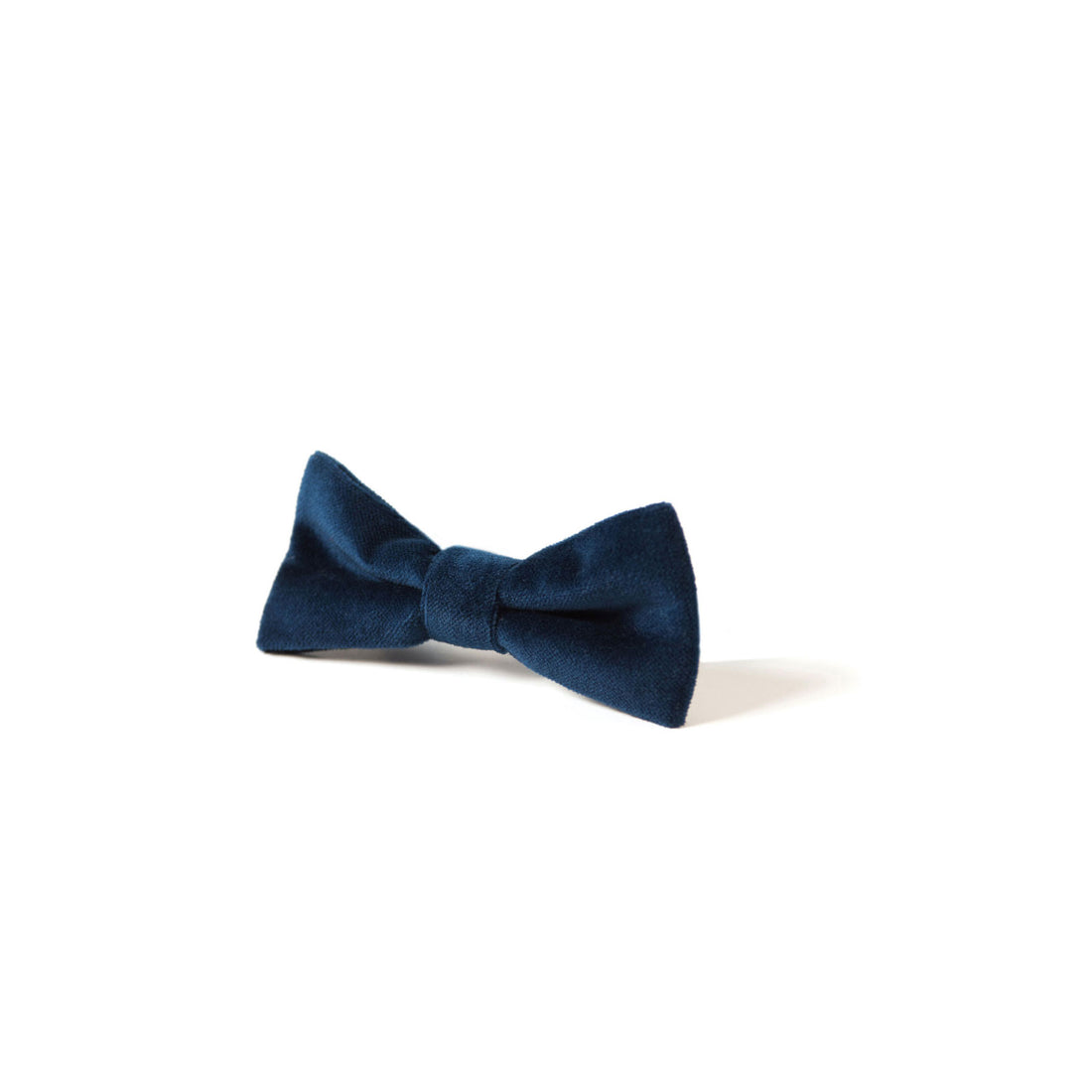 Appaman Seaport Velvet Bow Tie