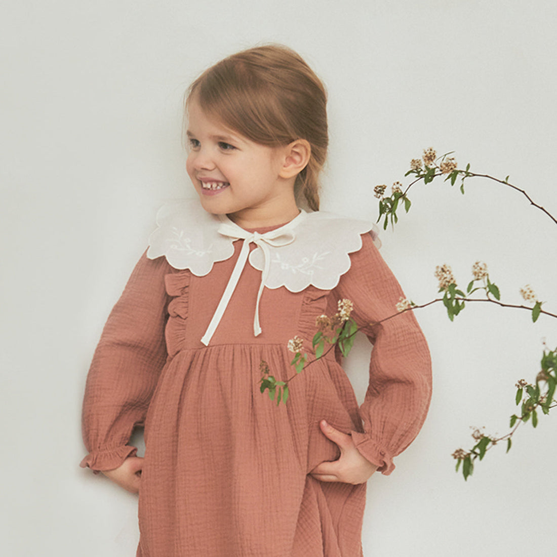 Susu and Cra accessories OS Susu and Cra Ariana Cape - Cream