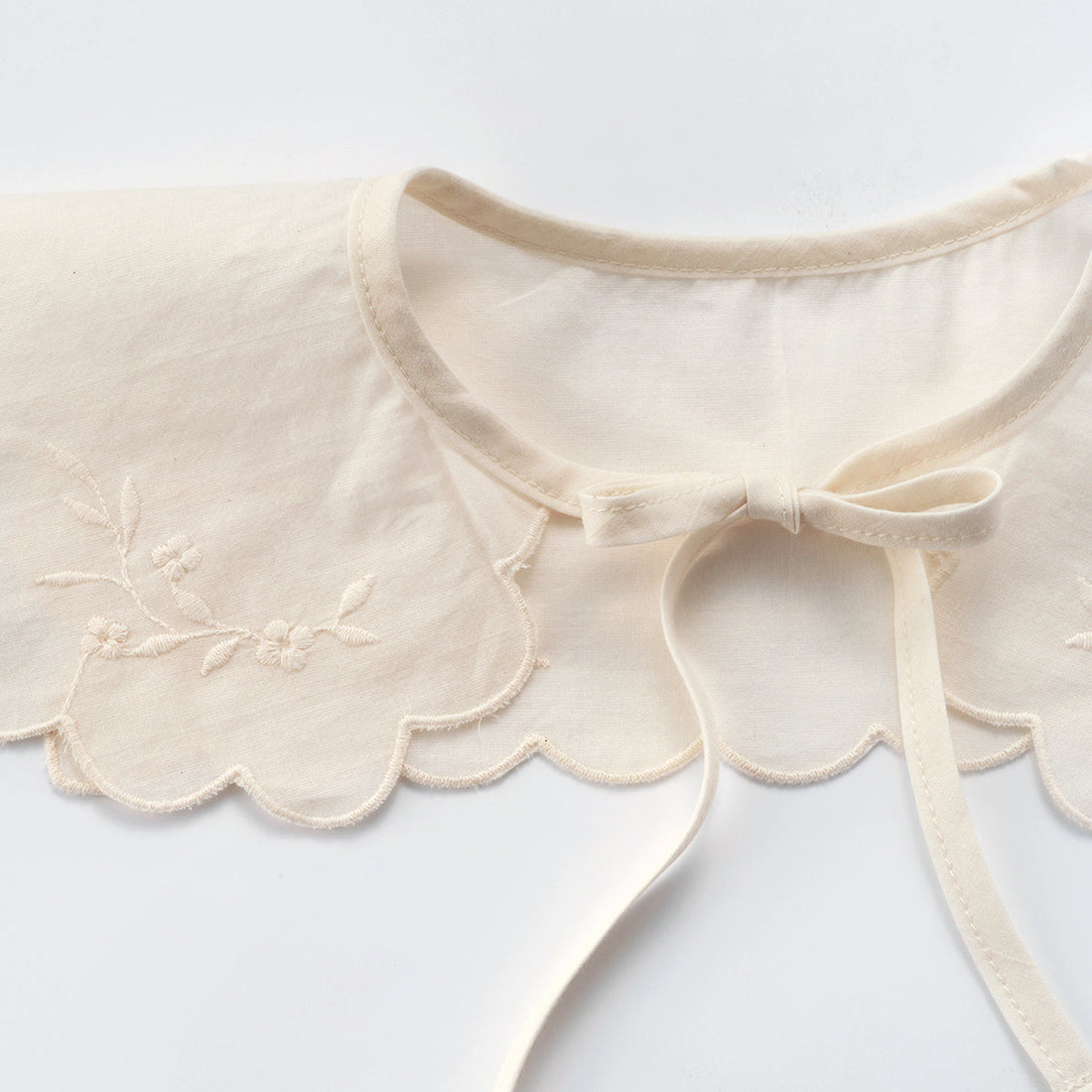 Susu and Cra accessories OS Susu and Cra Ariana Cape - Cream
