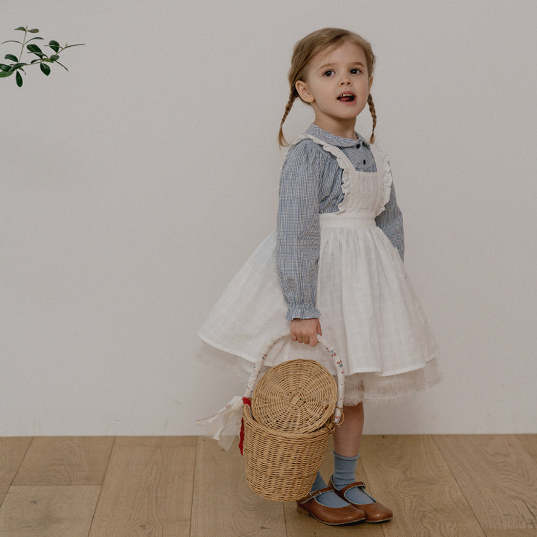 Susu and Cra dresses Susu and Cra Heimish Dress - White