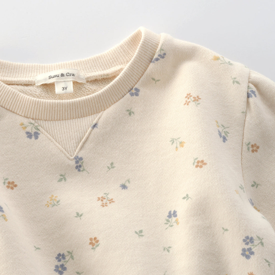 Susu and Cra sweatshirts Susu and Cra Fabiana Sweatshirt - Cream