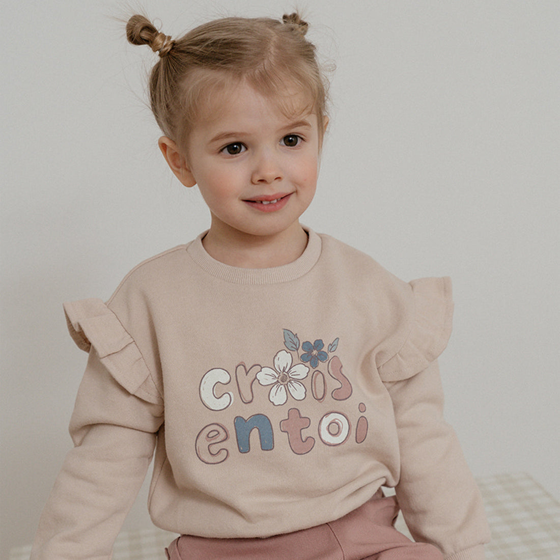 Susu and Cra sweatshirts Susu and Cra Maybell Frill Sweatshirt - Pink Beige