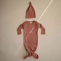 Mushie Ribbed Knotted Baby Gown - Cedar