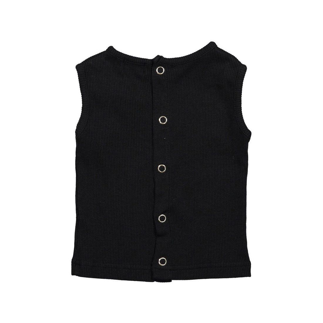 Violeta sets Violeta Black